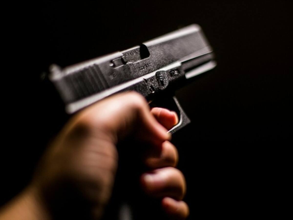 Fiscalía llama a juicio a abogado que disparó contra ladrón