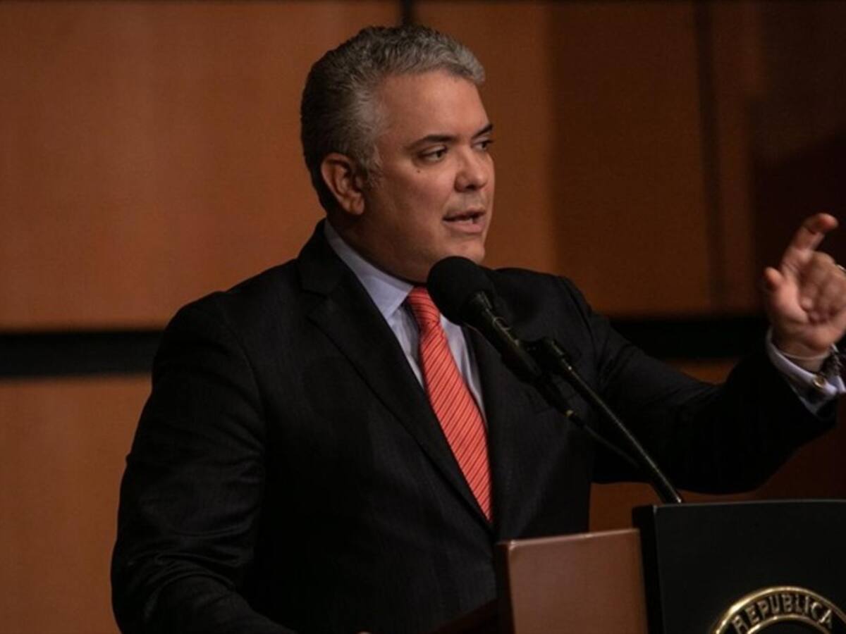 Duque pide a su gabinete diseñar un plan de acción para combatir el contrabando