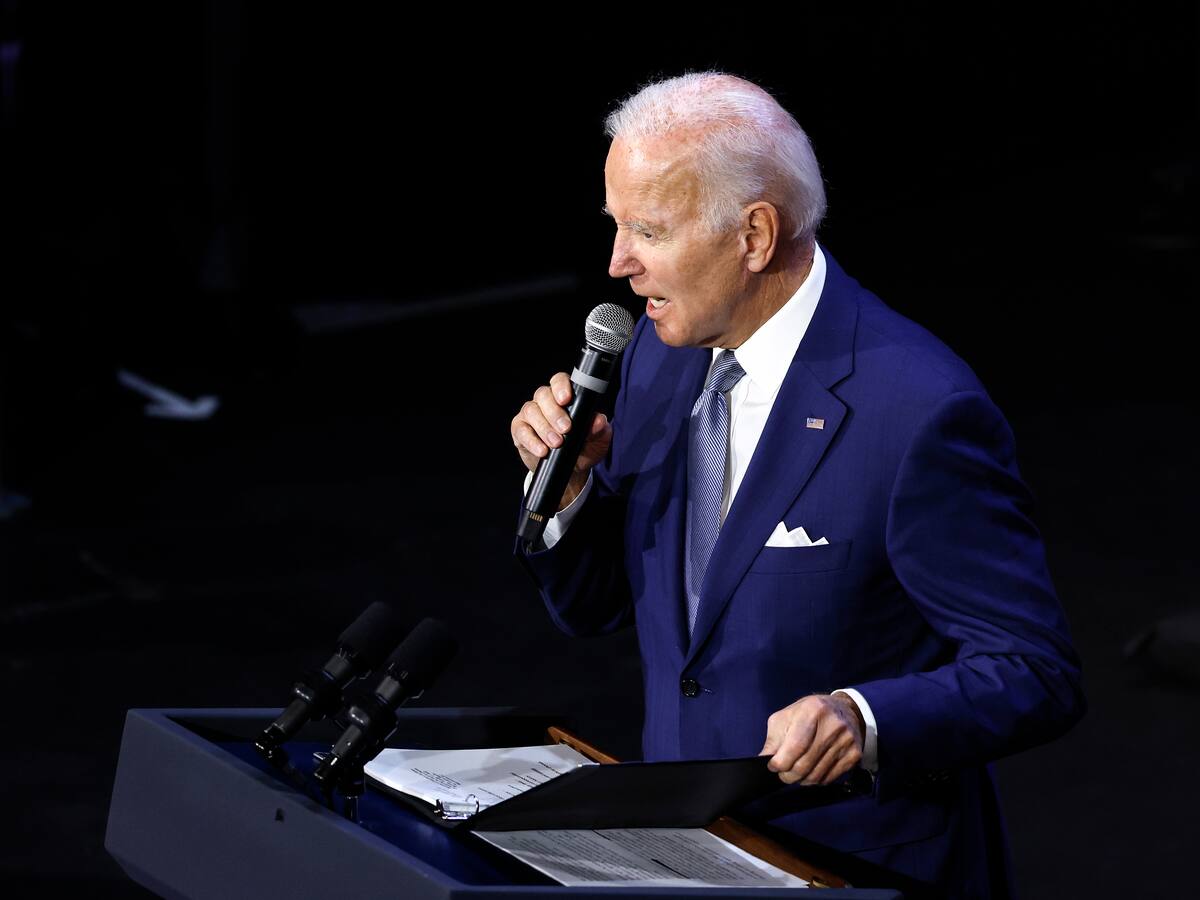 Joe Biden anunciará más acciones para bajar el precio de la gasolina en EE.UU.