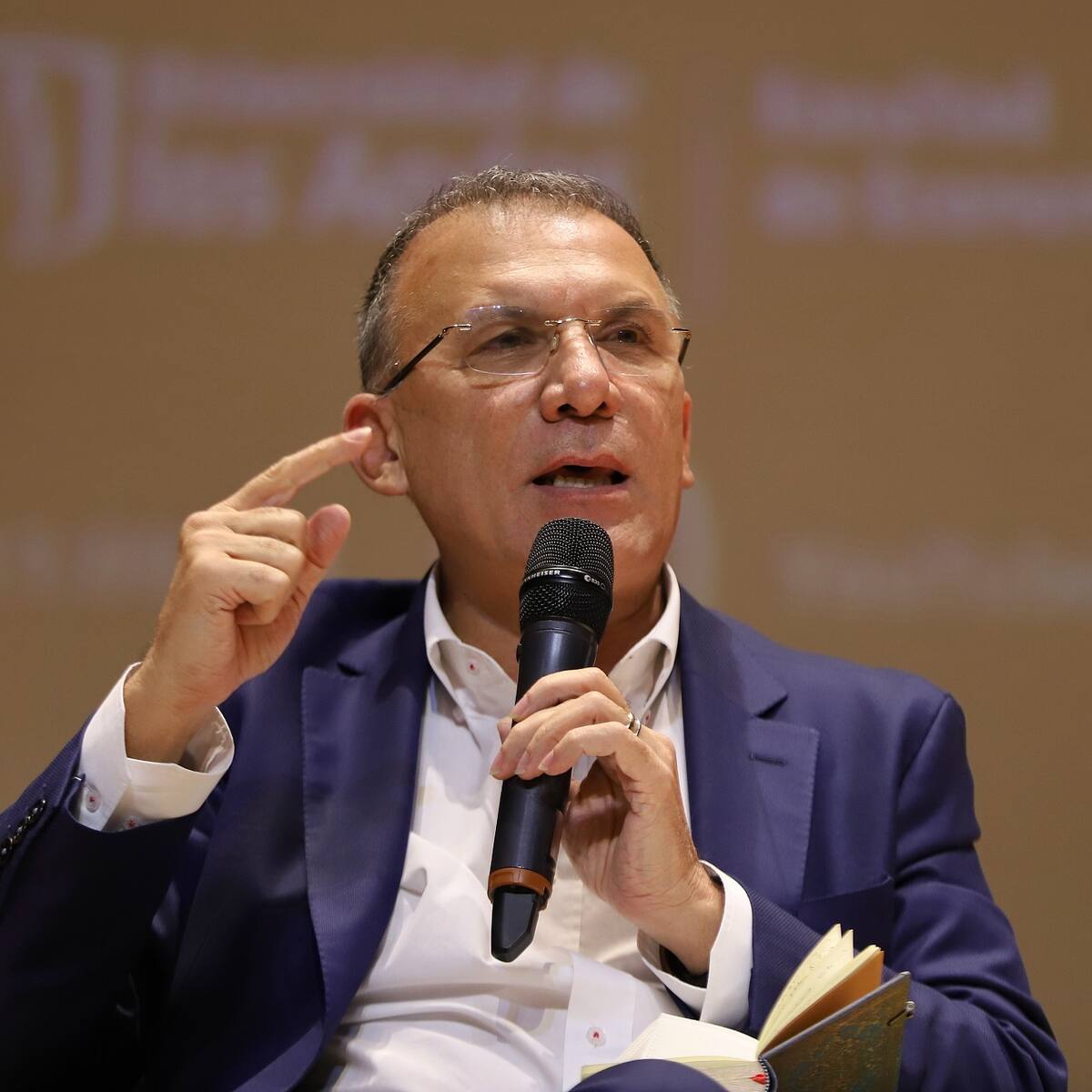 Roy Barreras declina su precandidatura presidencial
