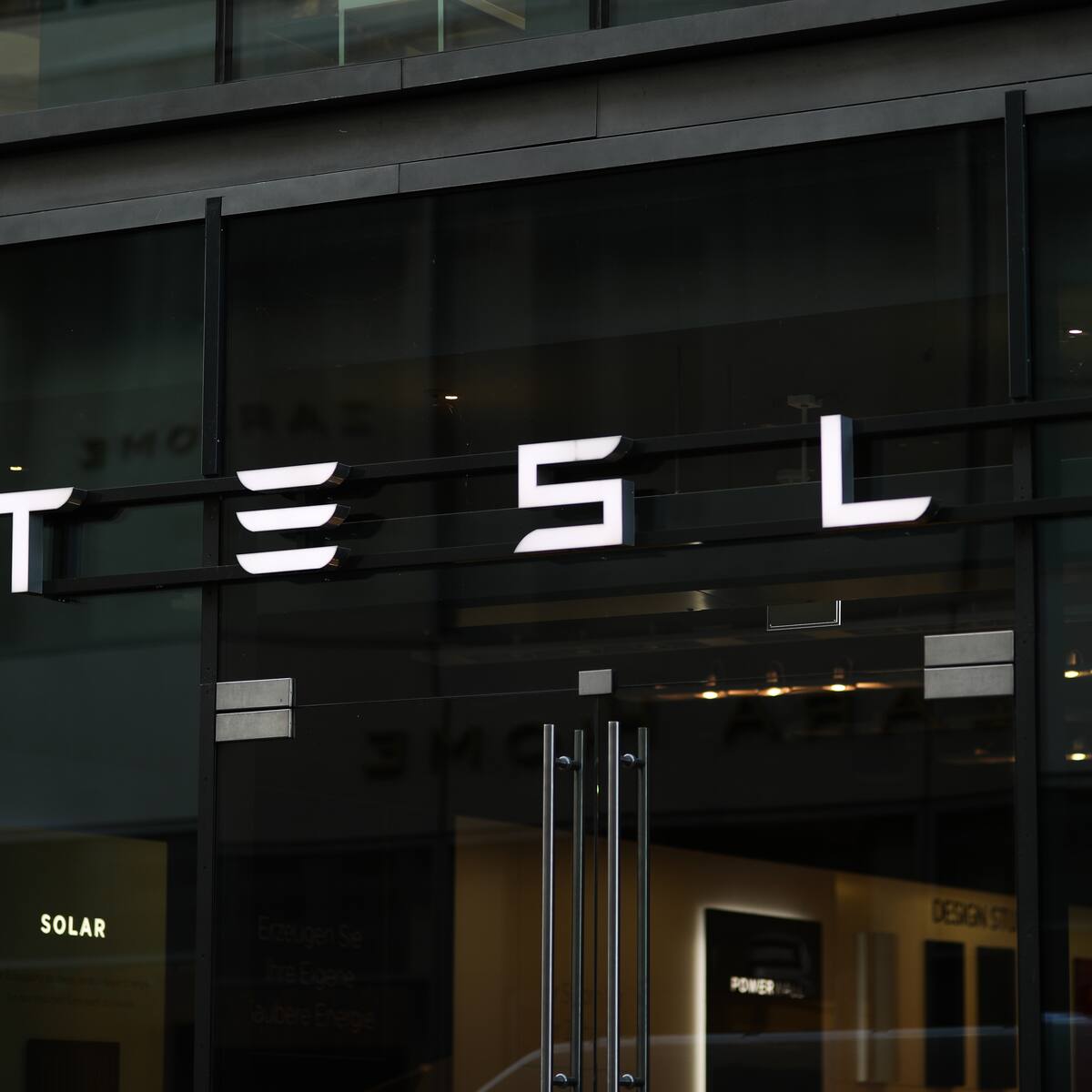Tesla anunció que pedirá autorización para la división de sus acciones
