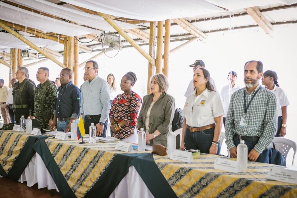 Mesa de diálogo social. Foto: Twitter @MinInterior