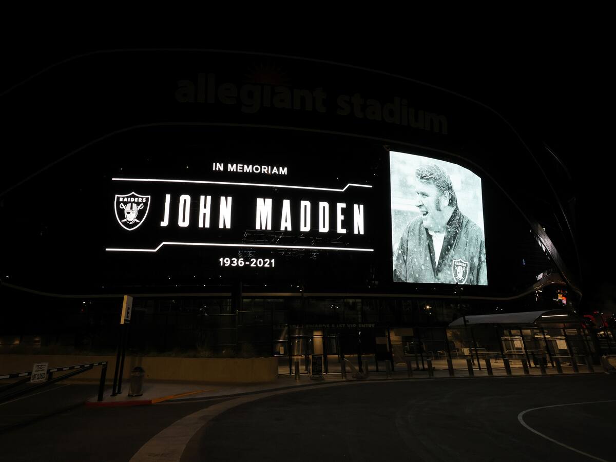 Murió John Madden, una destacada leyenda del fútbol americano