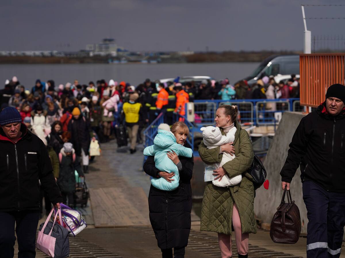 Rusia anuncia treguas locales en Ucrania para permitir evacuación de civiles