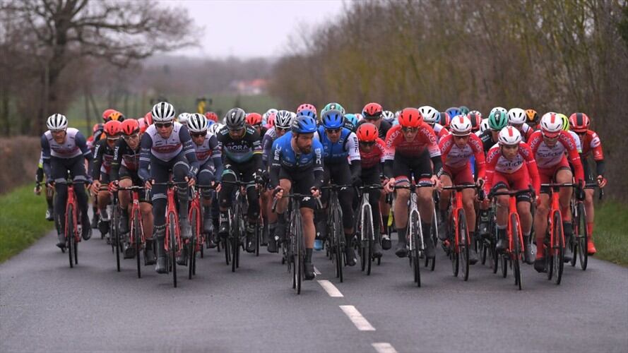 La París-Niza vivió su cuarta etapa la cual quedó en manos del noruego Soren Andersen (Team Sunweb).. Foto: