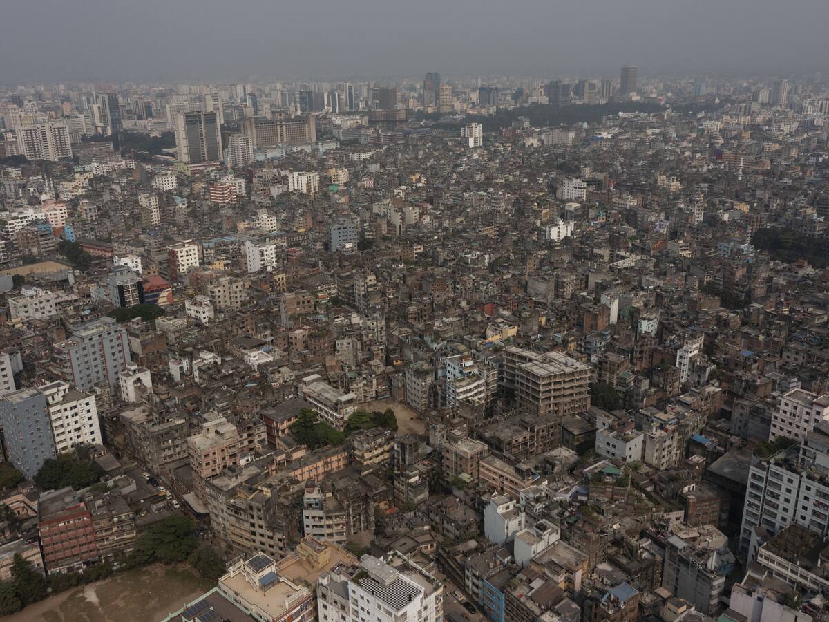 Al menos 5 muertos y más de 60 heridos por un terremoto de magnitud 5,5 en Bangladés
