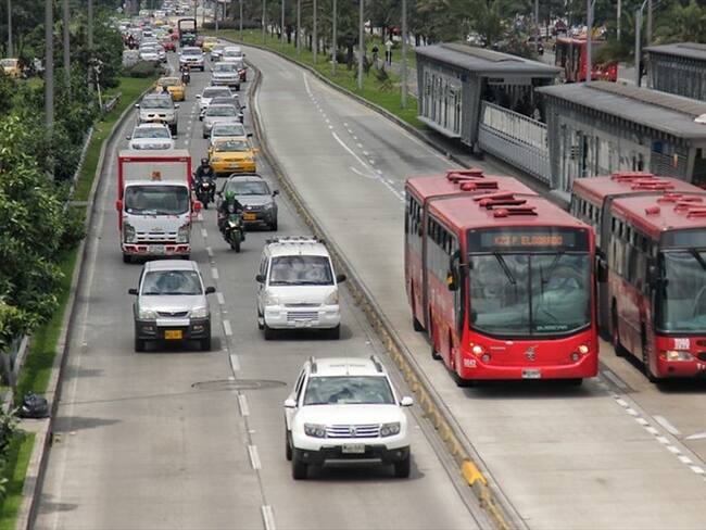 El material particulado es originado, entre otros, por el diésel que utilizan los buses de Transmilenio que es considerado contaminante de alto impacto sobre la salud de la población. Foto: Colprensa
