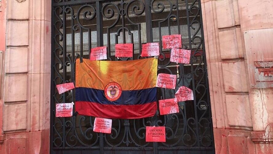 Organizaciones protestaron por el abuso del Ejército a una menor indígena en Colombia.. Foto: Ricardo Abdahllah