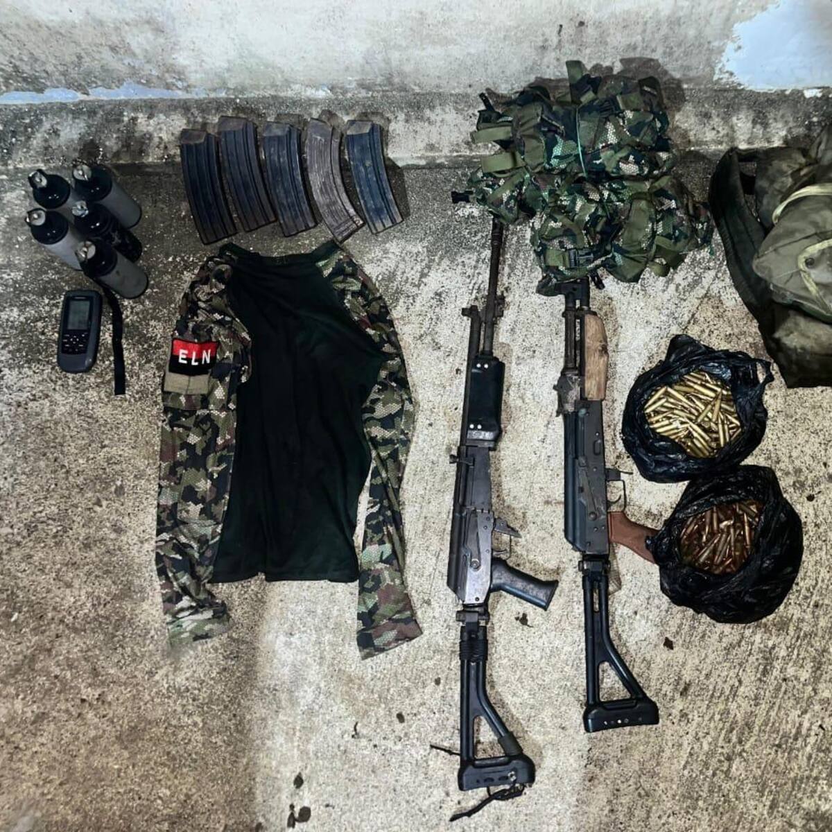 Incautan explosivos, fusiles y droga a “Los Shottas” en Buenaventura