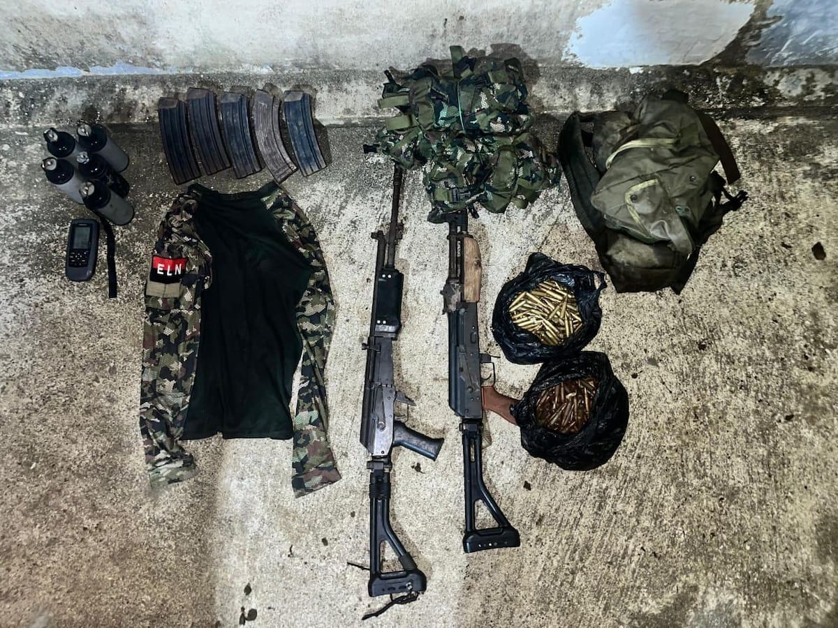 Incautan explosivos, fusiles y droga a “Los Shottas” en Buenaventura