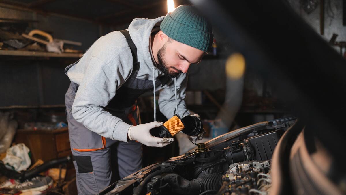 Señales para saber que hay que cambiar el filtro de aceite: kilometraje y más