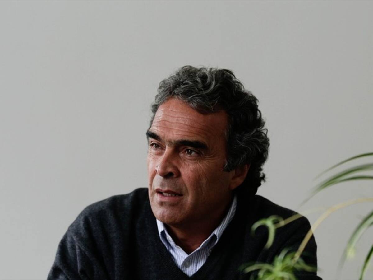 Sergio Fajardo continuará hospitalizado por dos días más