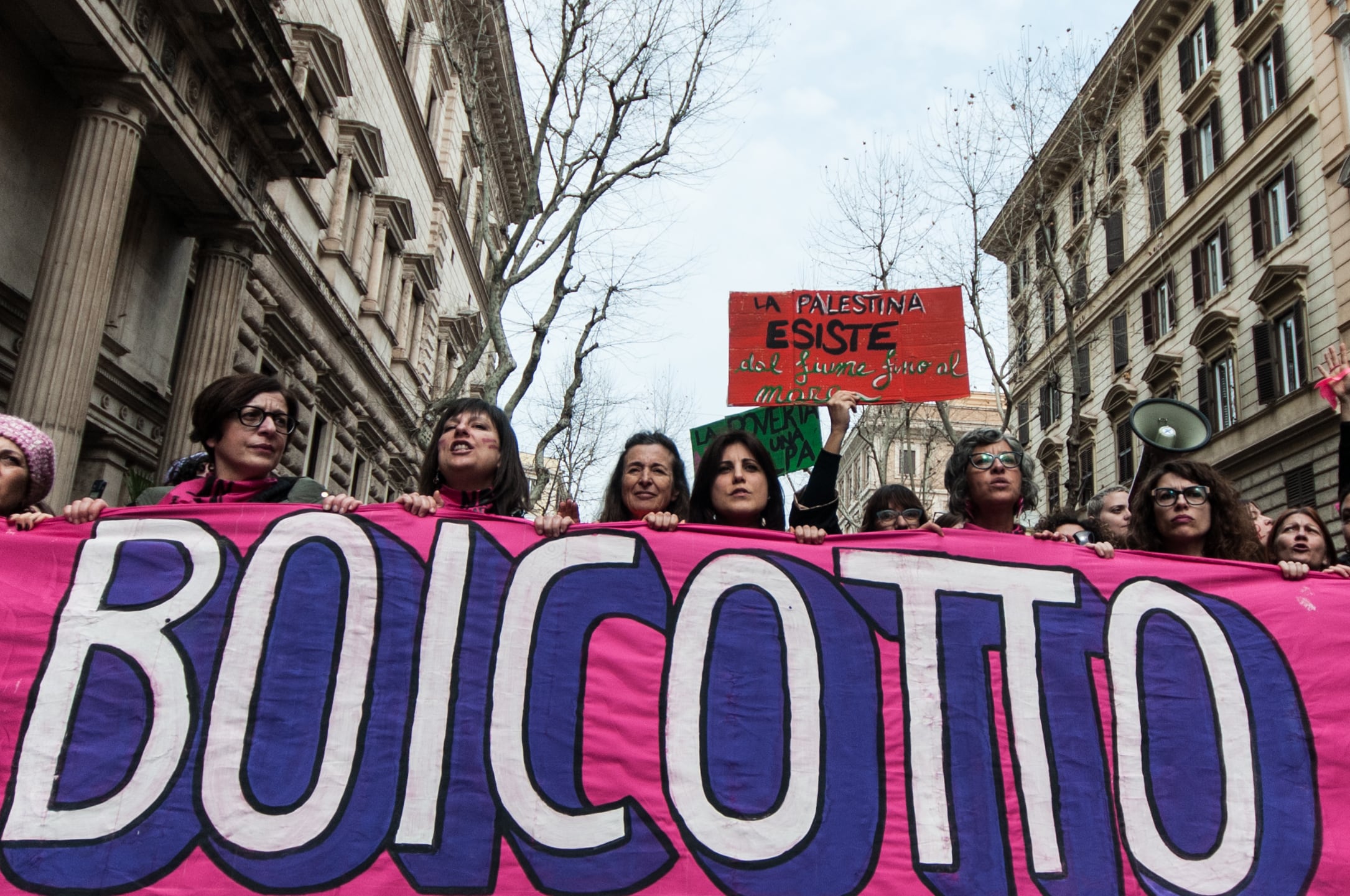 Marcha feminista en Italia. Foto: Andrea Ronchini/NurPhoto via Getty Images.