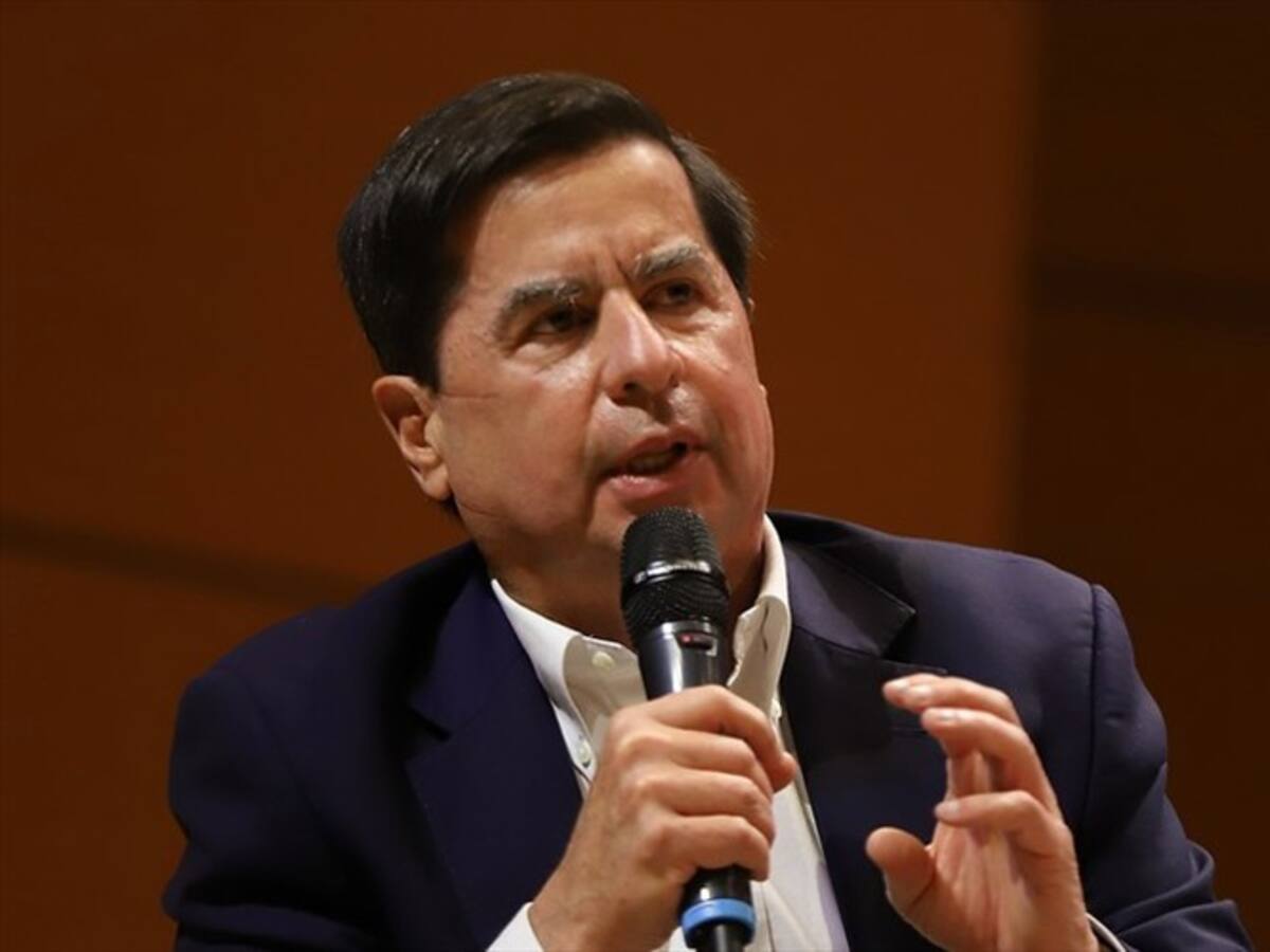 Más de 50 personalidades anuncian su apoyo a la precandidatura de Juan F. Cristo