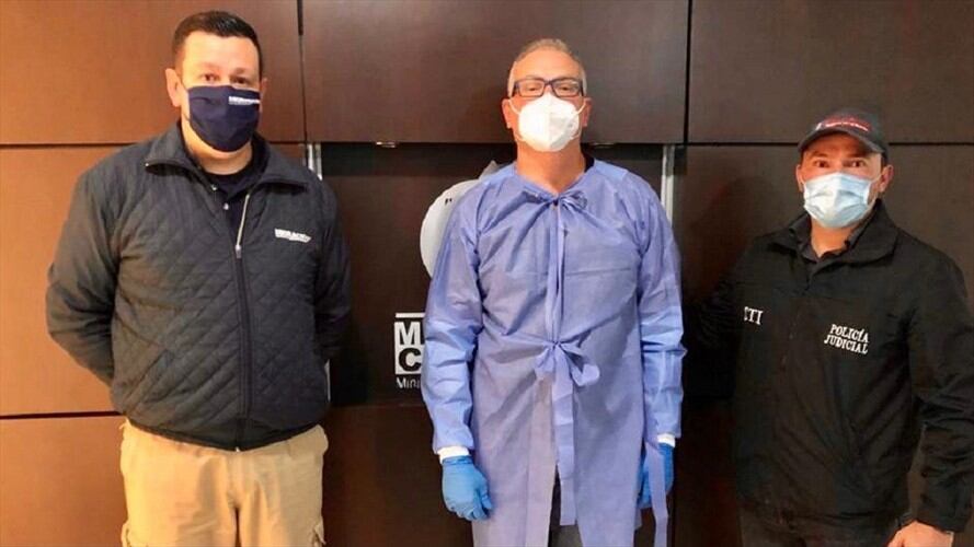 Sergio Hernán Perdomo Liévano fue ubicado en el aeropuerto internacional El Dorado de Bogotá, justo cuando pretendía viajar a Madrid. Foto: Fiscalía General de la Nación