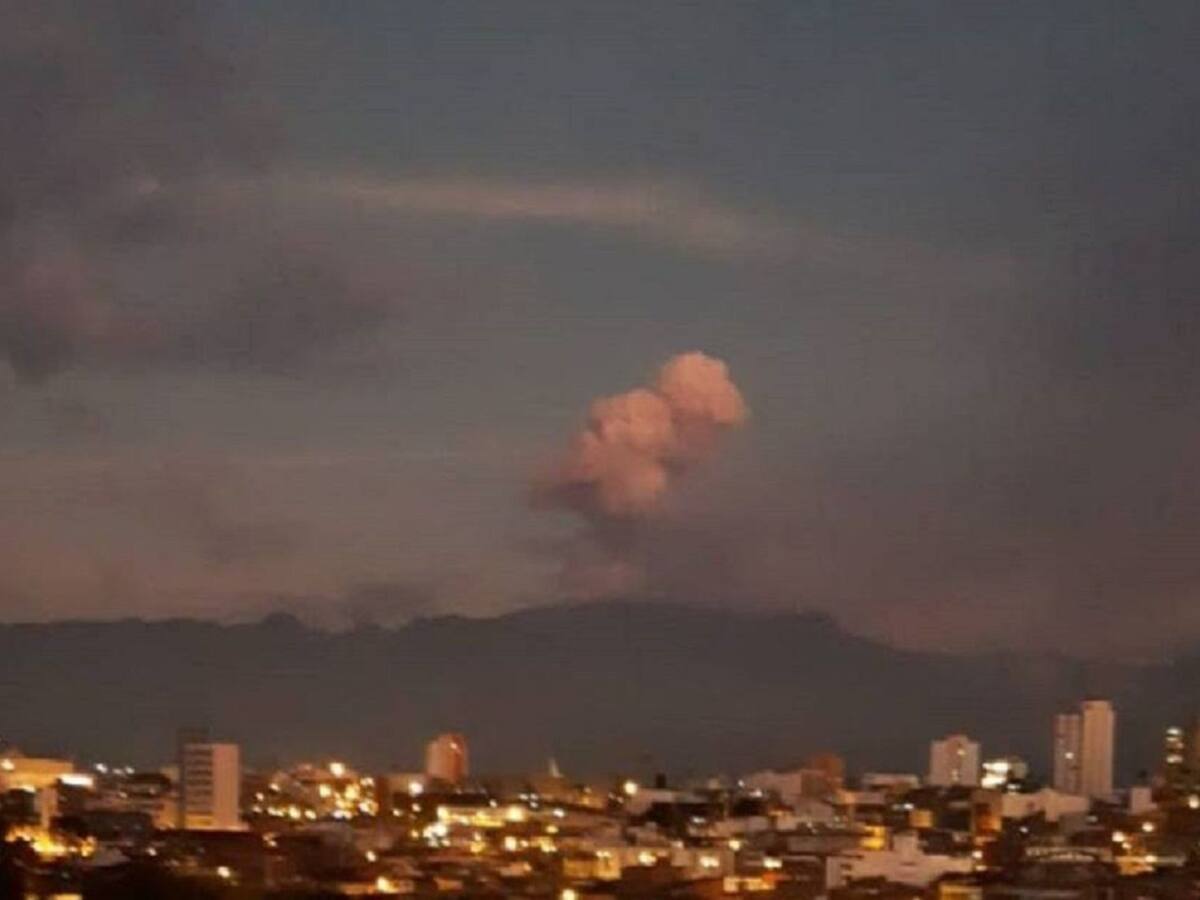 Volcán Nevado del Ruiz nuevamente emitió ceniza