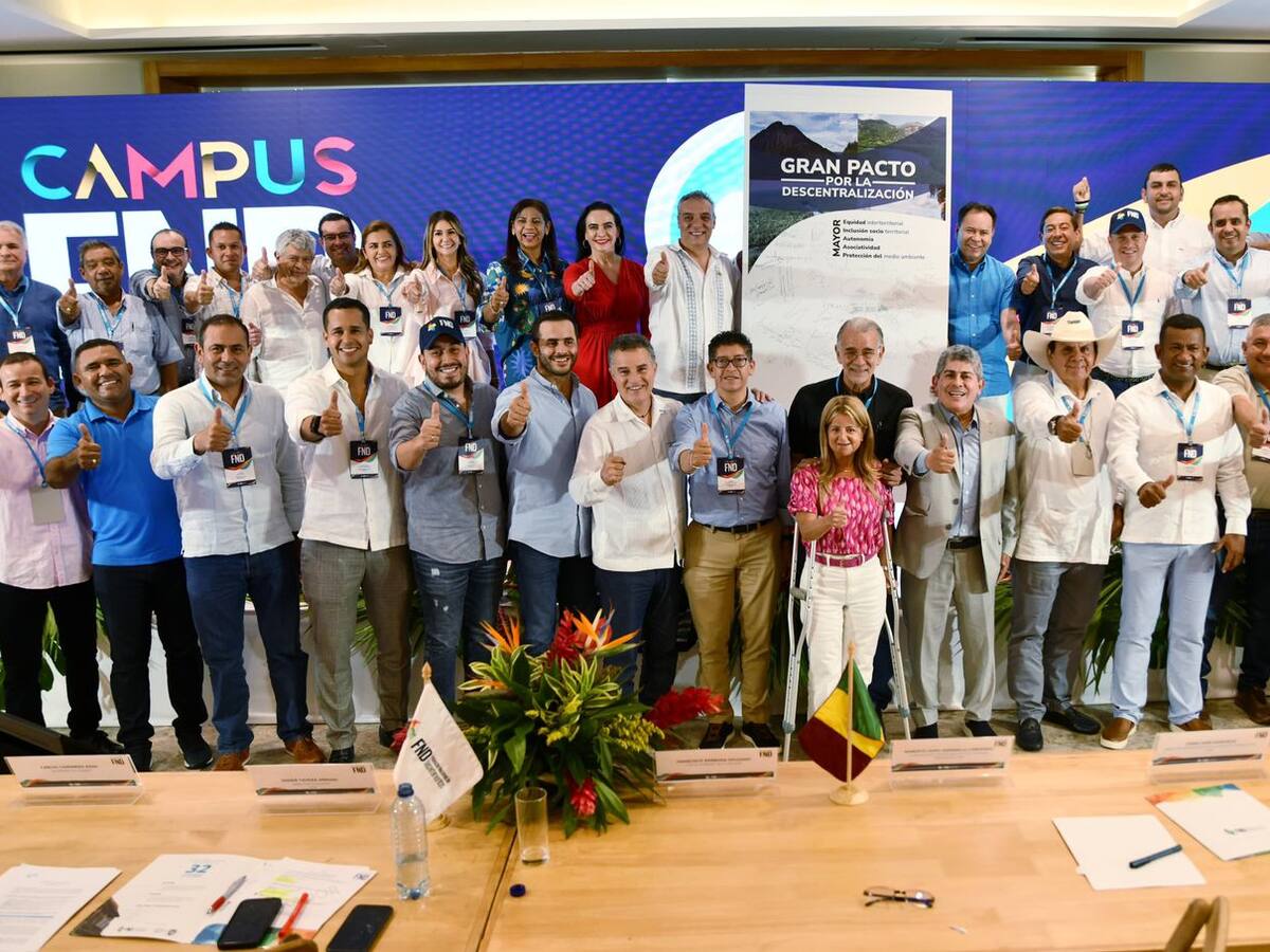Pacto por la descentralización firman gremios territoriales en Santa Marta