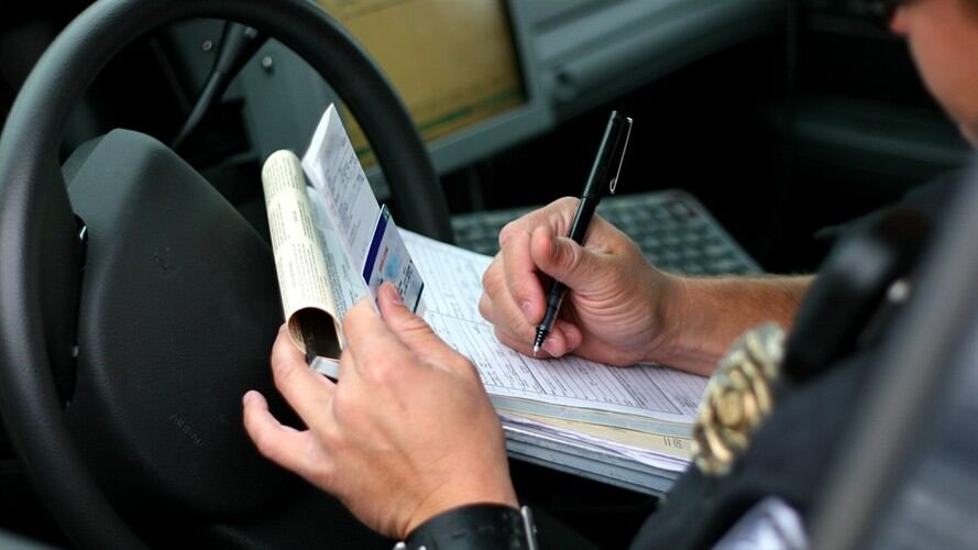 “El sistema de fotomulta debe identificar quién comete la infracción. Foto: Getty Images