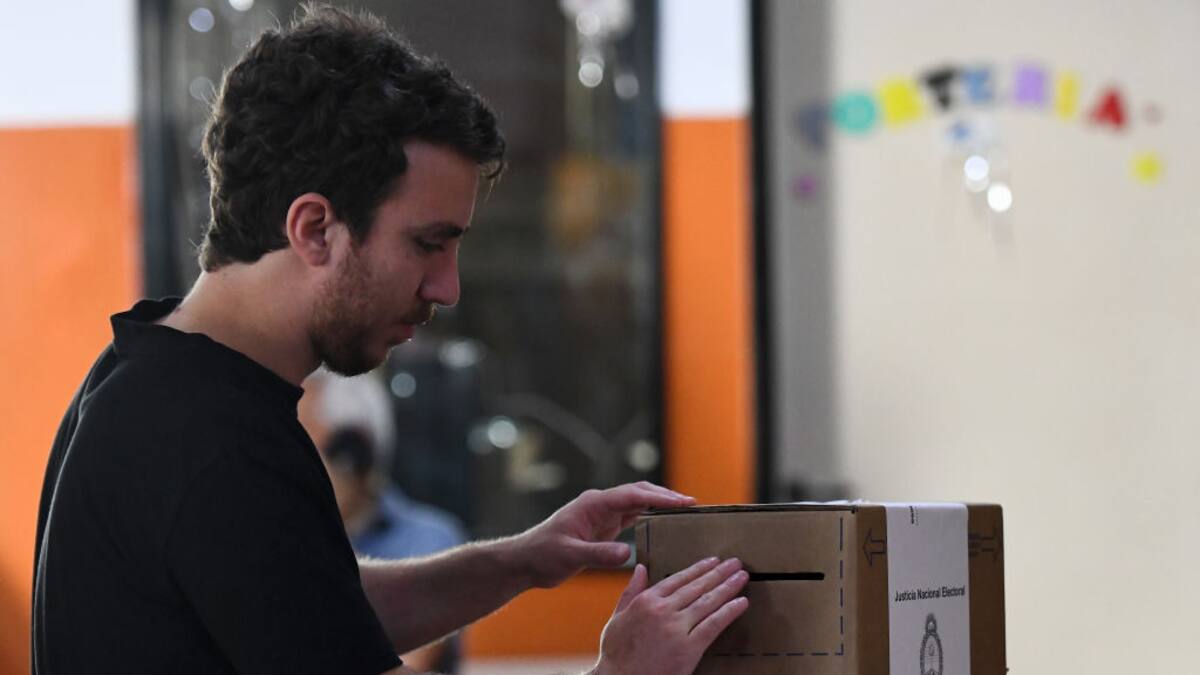 Cierran centros de votación para elecciones presidenciales en Argentina