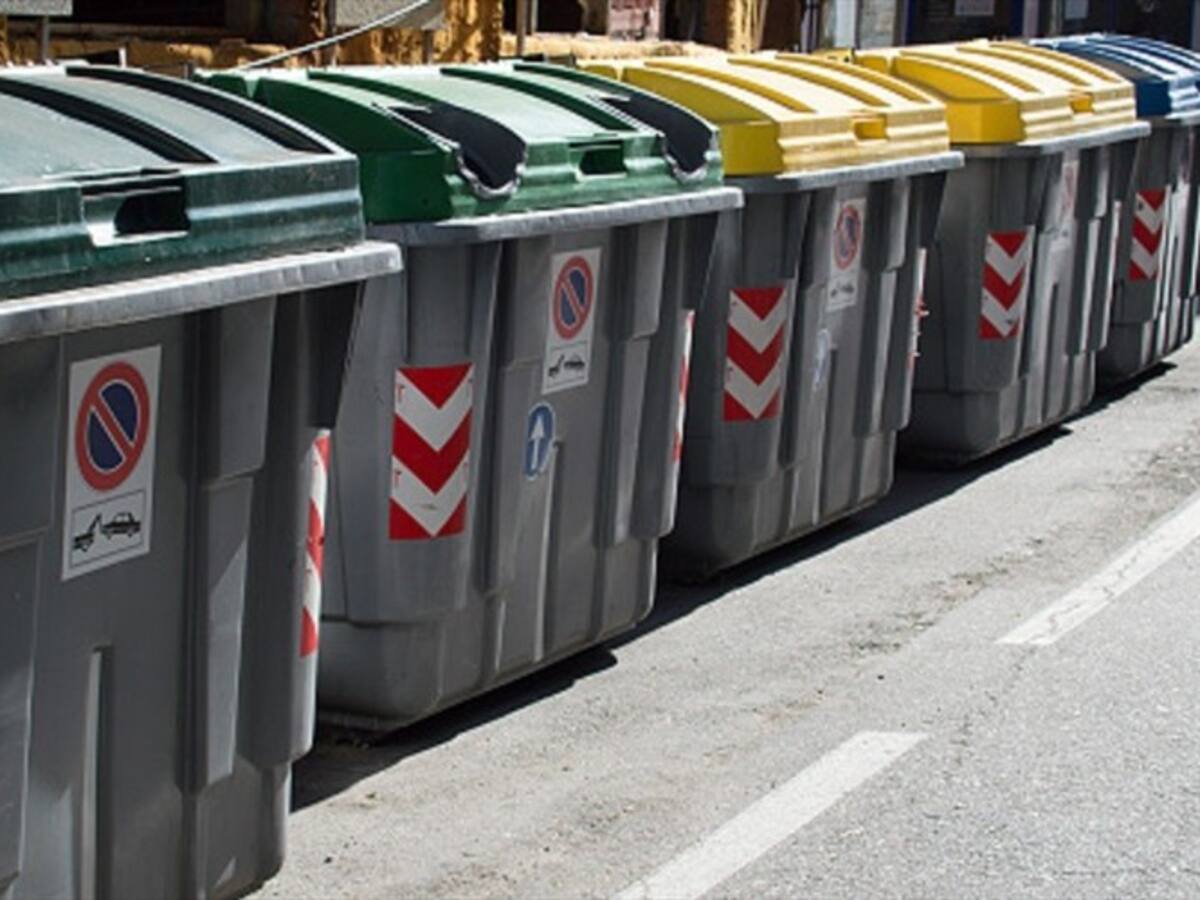 Hombre se hizo pasar por recolector de basura para salir de fiesta y volver de madrugada