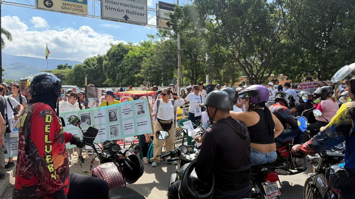 Familiares de colombianos detenidos en cárceles de Venezuela, exigen su libertad