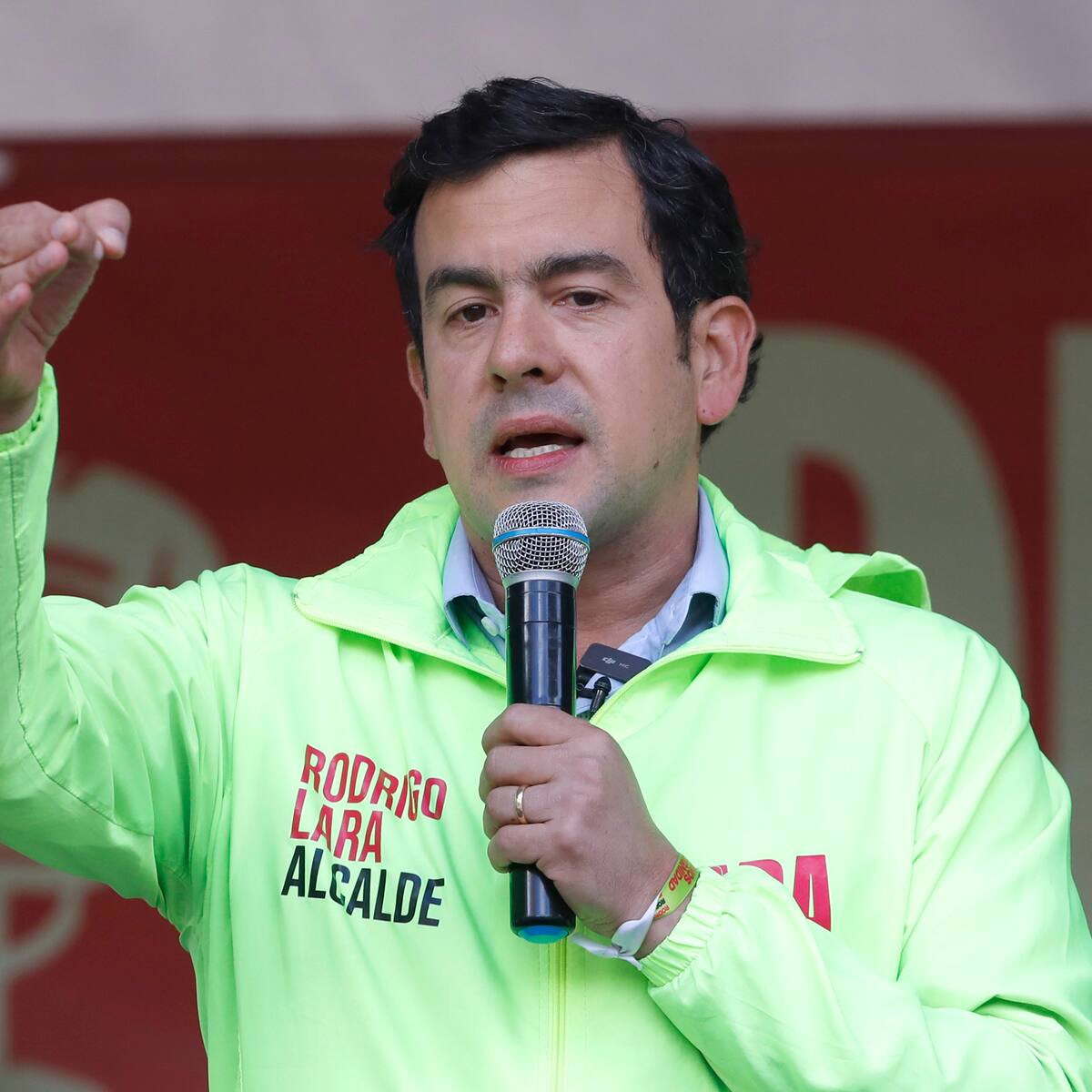 “Espero que esta alcaldía no persiga al que tiene un vehículo”: Rodrigo Lara