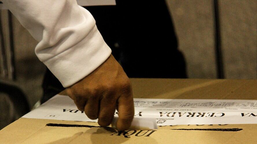 Polémica por entrega de avales para elecciones locales. Foto: Colprensa