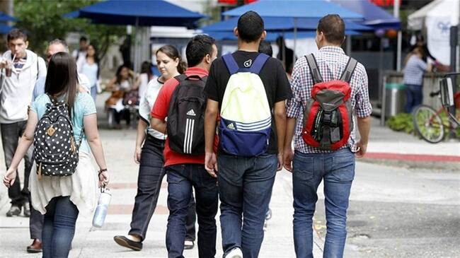 Más de 100 mil estudiantes no pudieron concluir el semestre académico. Foto: Colprensa