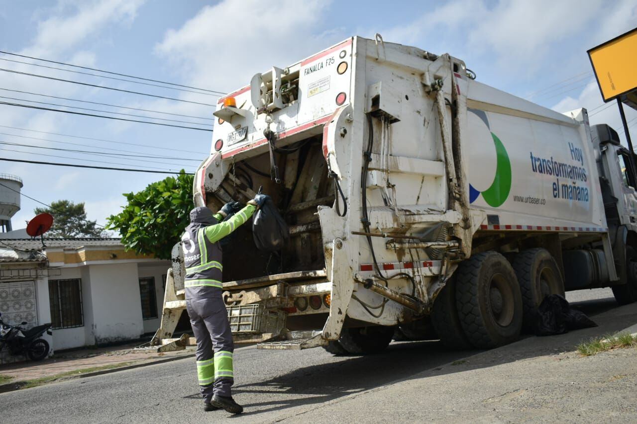 Labores de recolección de basuras en Montería. Foto: Urbaser (referencia).