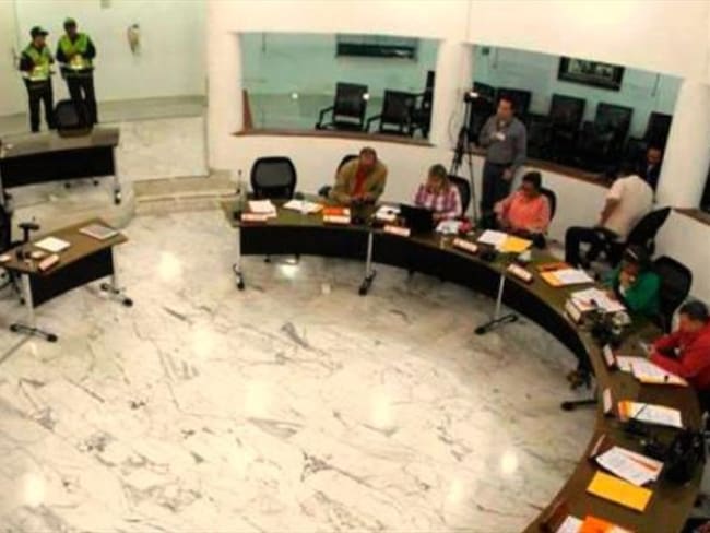 Sigue la polémica por concejales de Bucaramanga que sesionaron diez minutos
