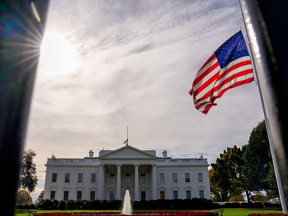 Casa Blanca habría propuesto lanzar panfletos sobre Caracas, según The Washington Post