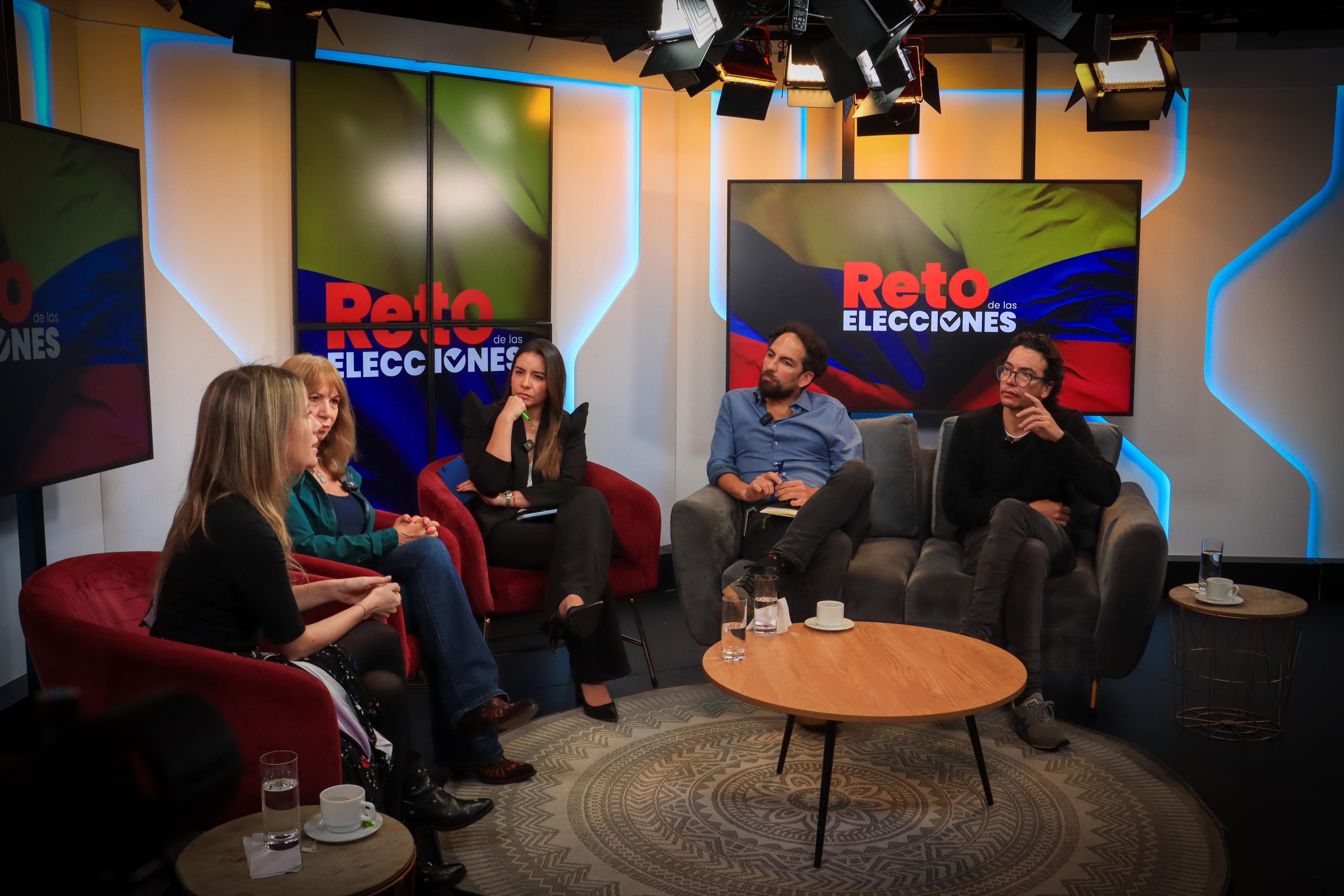 El manejo responsable de la información tanto por parte de los medios de comunicación, como de personajes públicos, candidatos y ciudadanía, será clave para el éxito durante las elecciones de 2026. | Foto: W Radio