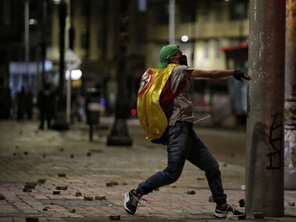 Ordenan cárcel contra infiltrados en actos vandálicos en Bogotá