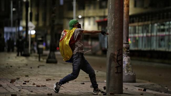 Presuntamente, cumpliendo roles, habrían participado el 21 de noviembre de 2019 en los bloqueos presentados en el suroccidente de Bogotá. Foto: Colprensa / SERGIO ACERO