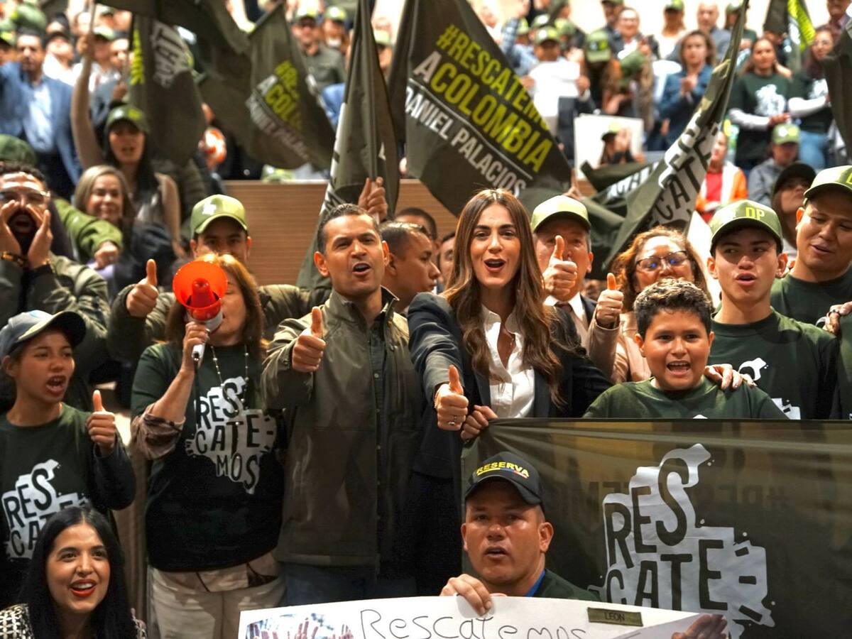 Exministro Daniel Palacios oficializó su aspiración presidencial e inscribió comité de firmas