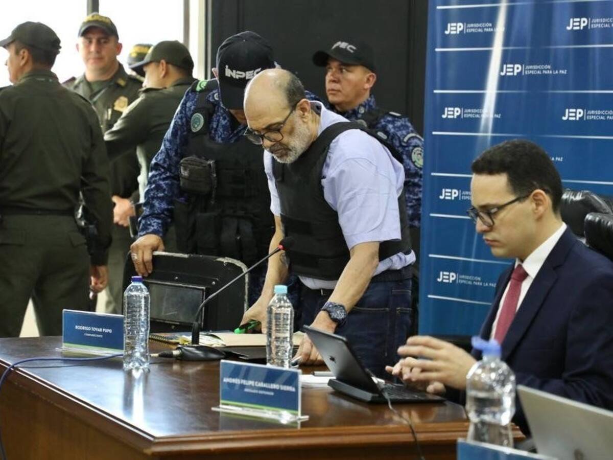 ‘Jorge 40′ debe relatar su entramado con el poder: excomisionada Marta Ruiz