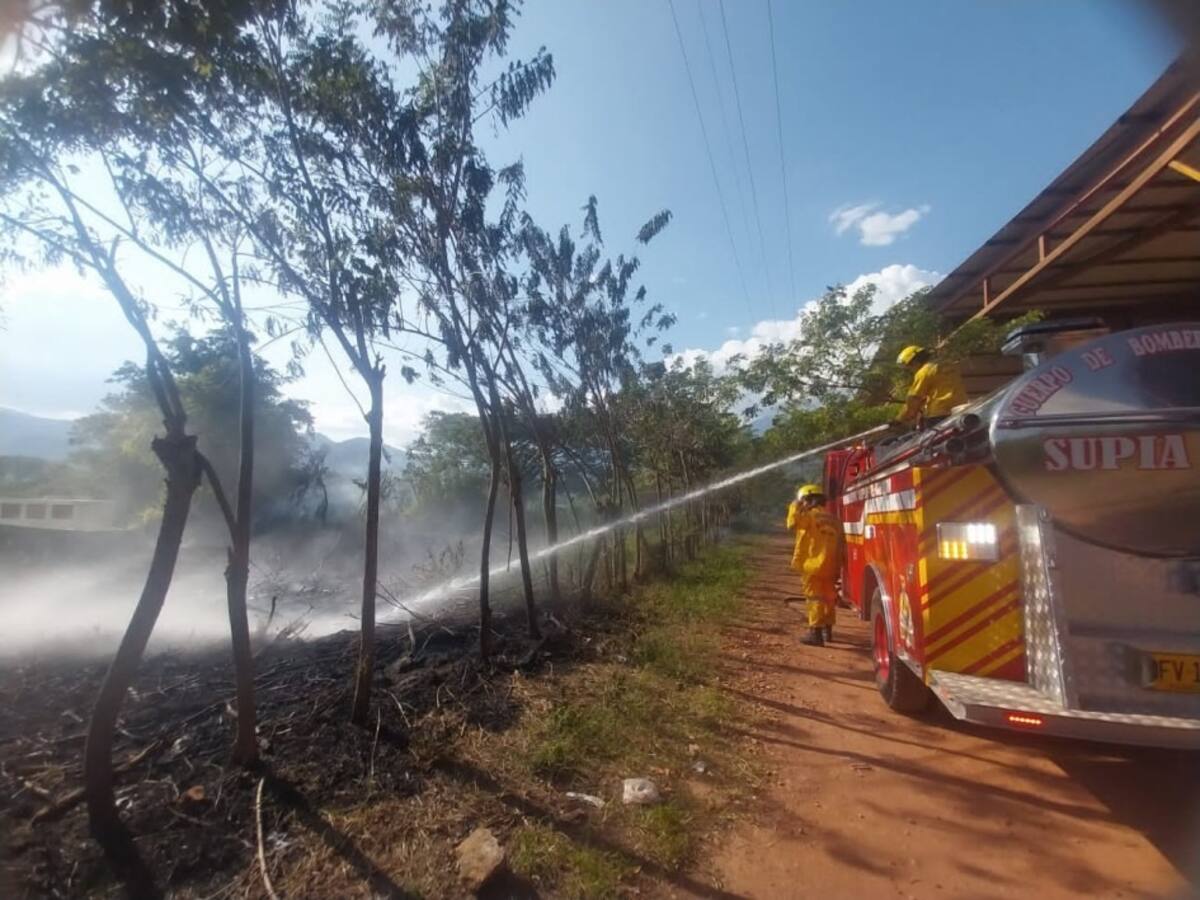 11 municipios de Caldas, en alerta roja por ocurrencia de incendios forestales