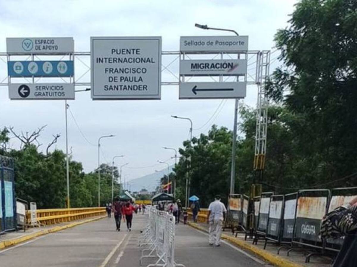 Habilitan paso peatonal sin restricción por el puente Francisco de Paula Santander