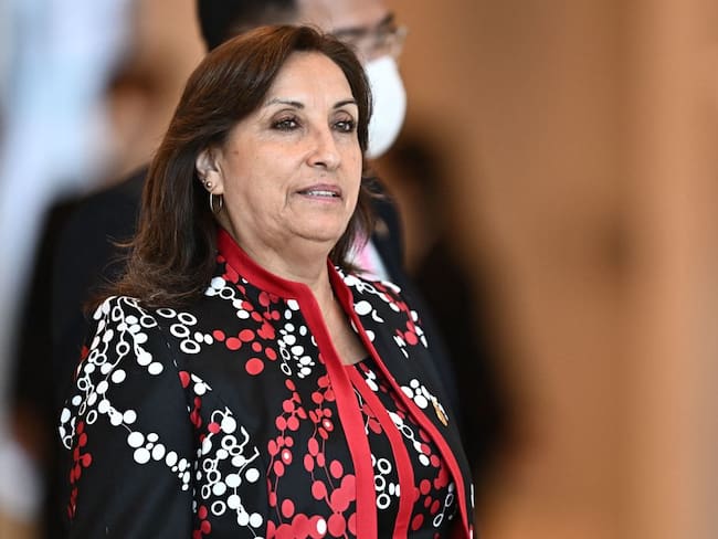 Dina Boluarte, presidenta de Perú. Foto: LILLIAN SUWANRUMPHA/POOL/AFP via Getty Images
