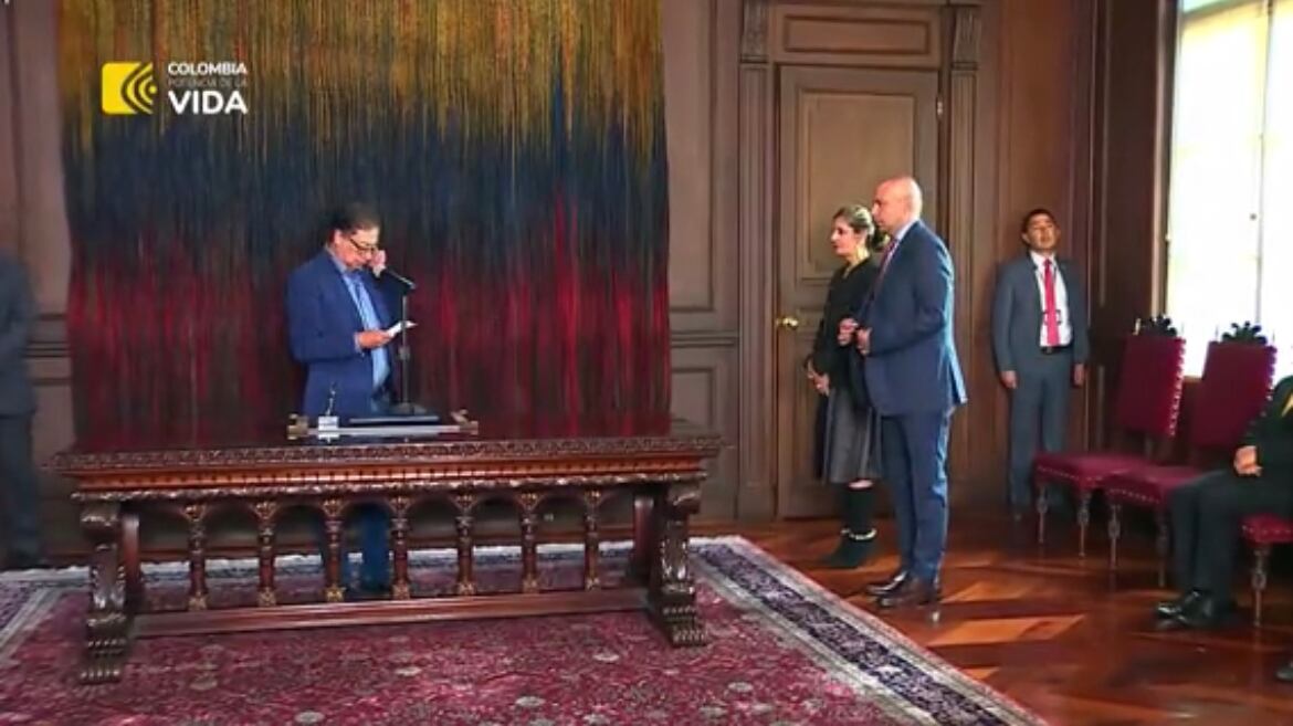 Presidente Gustavo Petro posesionó a embajadores de Colombia en Austria y Corea. Foto: Presidencia.