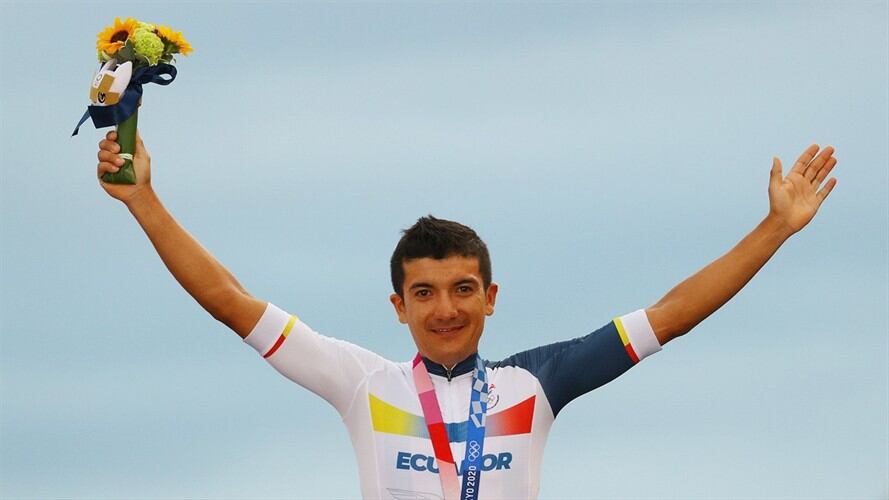 Richard Carapaz, ciclista ecuatoriano ganador de medalla de oro en los Juegos Olímpicos Tokio 2020. Foto: Tim de Waele/Getty Images
