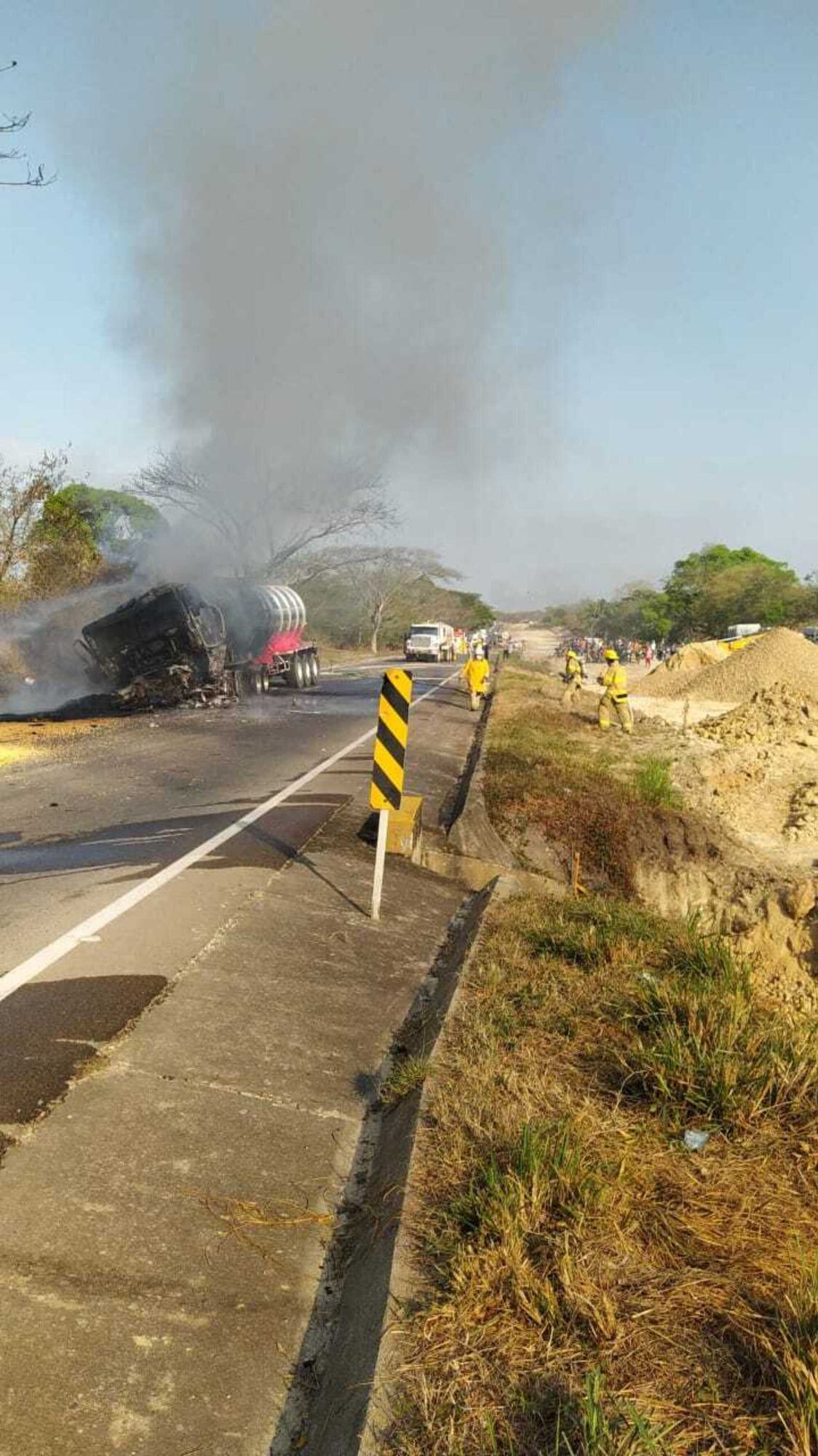 Camión Cisterna/ Bomberos Algarrobo