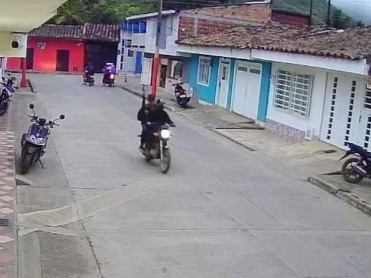 Presencia de hombres armados causa pánico en El Dovio, Valle del Cauca