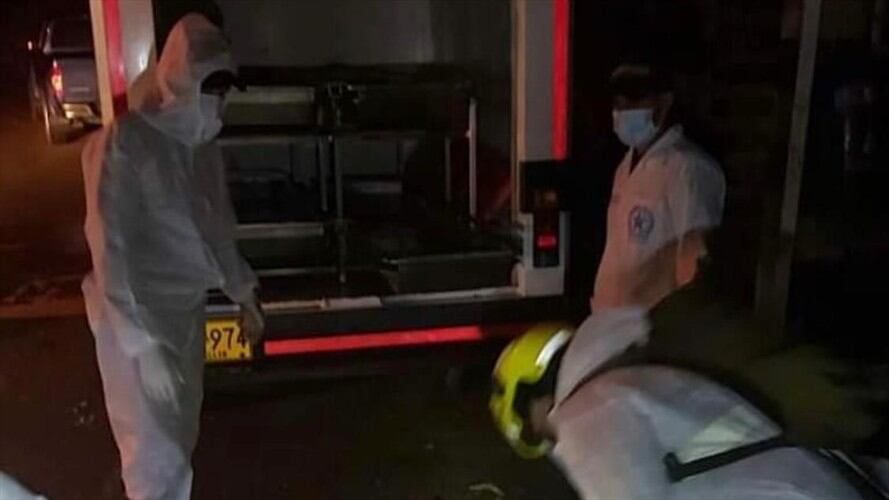 El traslado se hizo para su respectiva identificación y posterior entrega a sus familiares.. Foto: Cortesía Alcaldía de Neira, Caldas