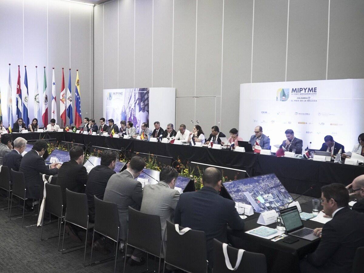 Se está realizando el VI Foro Iberoamericano de Mipyme en Medellín