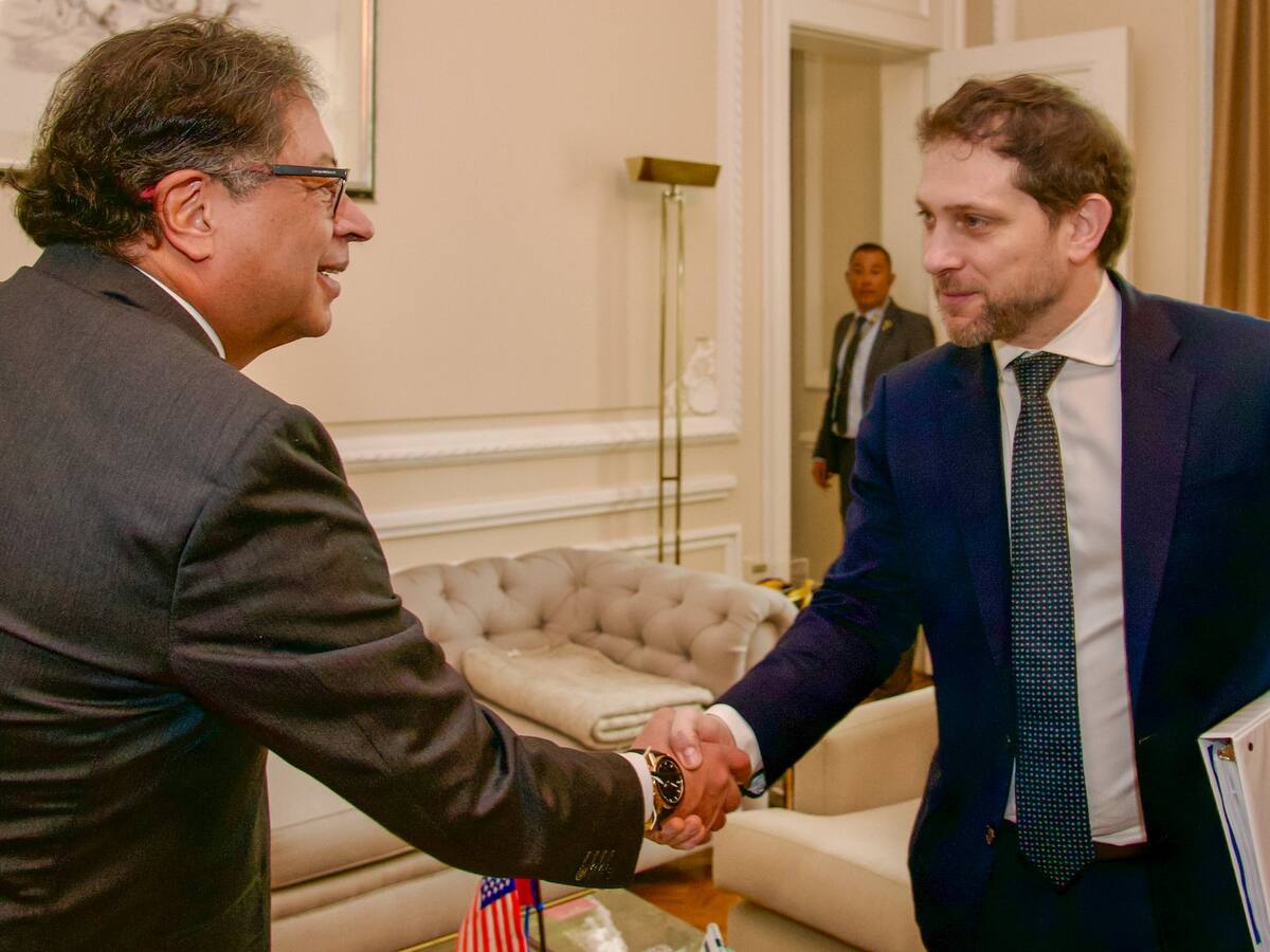 Petro se reunió con Jon Finer, consejero principal adjunto de Seguridad Nacional de EE.UU.