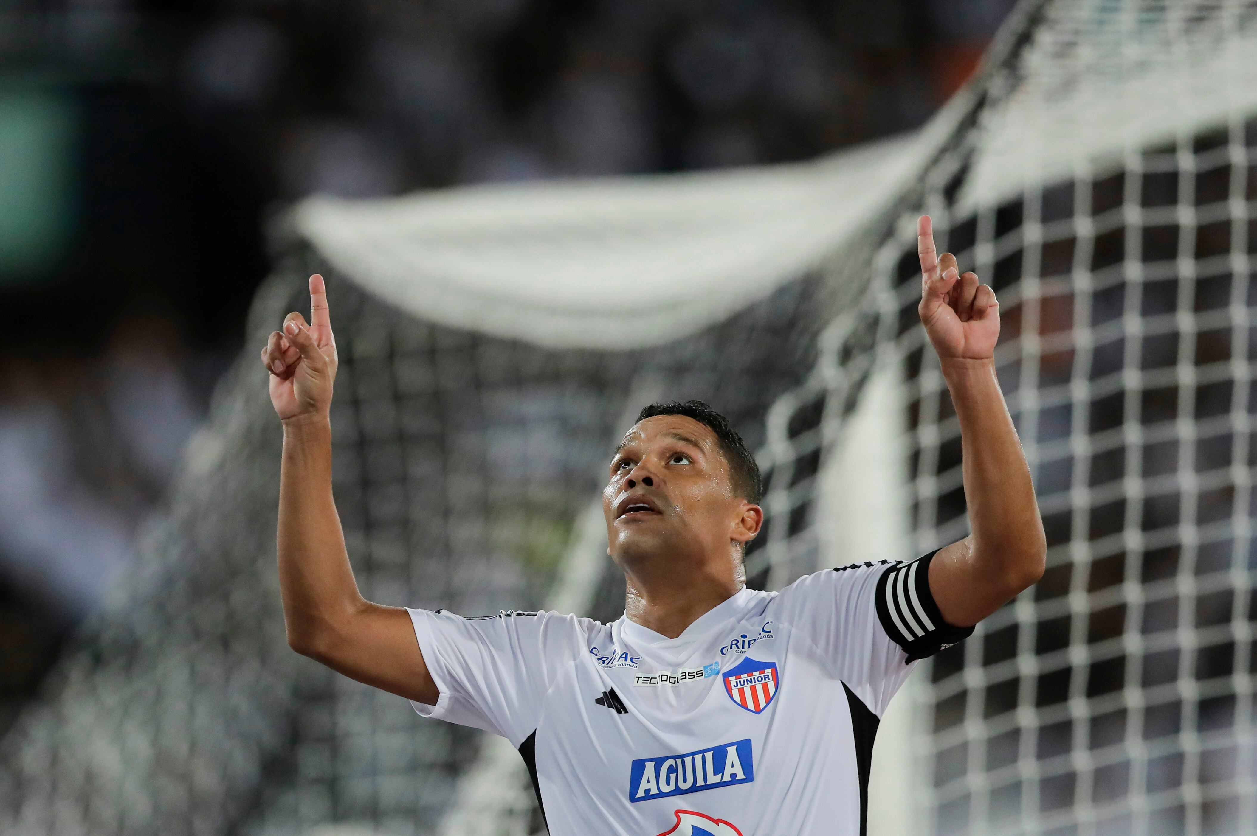 Carlos Bacca celebra su gol ante Botafogo en estadio Olímpico Nilton Santos de Río de Janeiro. EFE/ Andre Coelho