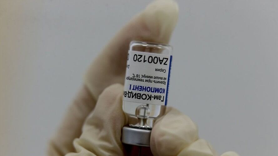 Estas declaraciones se dieron en medio de la firma del acuerdo de cooperación entre el Fondo Ruso de Inversión Directa y AstraZeneca. Foto: Getty Images