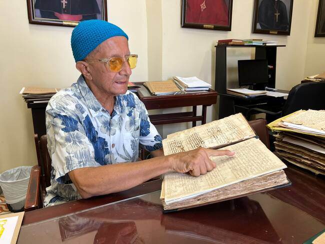 Partida de defunción de Simón Bolívar. Foto: Cortesía Roger Urieles.