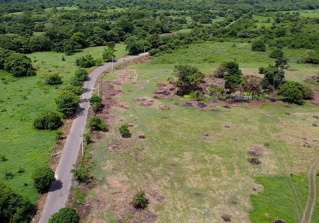 El Pueblo Caribe es un complejo arquitectónico, turístico, cultural, comercial e inmobiliario que representa lo mejor del caribe colombiano.